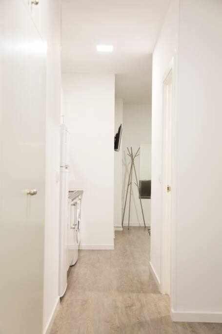 Comodo Y Agradable Estudio En Madrid Centro A2 المظهر الخارجي الصورة